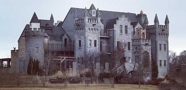 Yes, Illinois has real castles here’s how to tour them